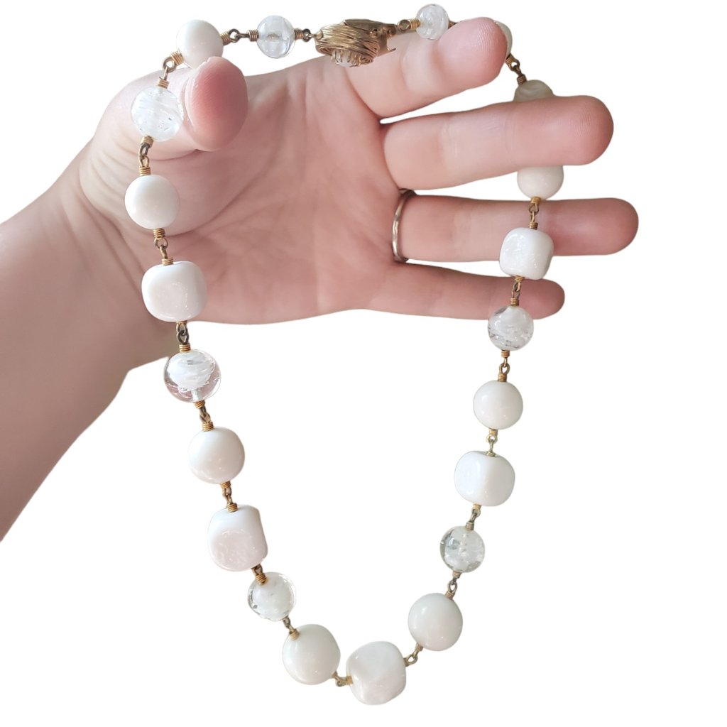 Vintage Vogue White Art Glass Necklace 60$